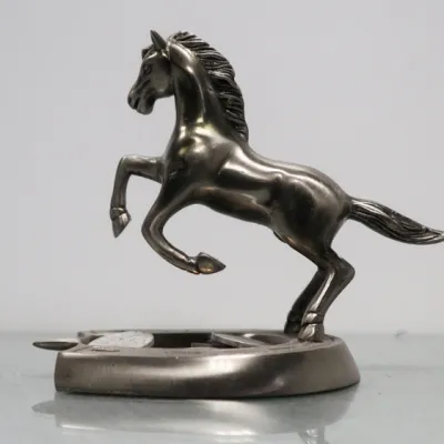 Subtiliteiten van de productie van decoratieve beeldhouwwerken