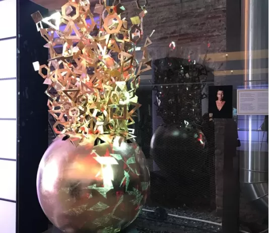 kunstenaar standbeeld