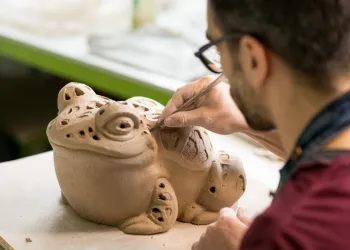 Vergelijking van Materialen voor Beeldhouwwerk Productie